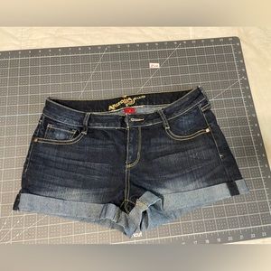 Arizona Jean Shorts size 9